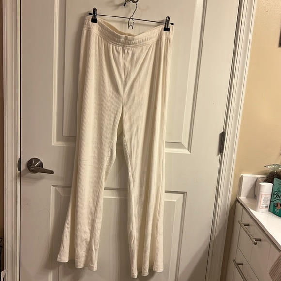 Z Supply Flare Up Velour Pant - Picture 4 of 6